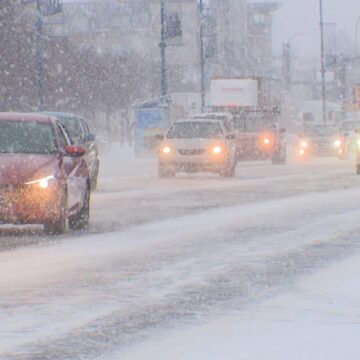 1792120561_maxresdefault.jpg 🚨 Alberta’s First Major Snowfall of 2026 | 25 CM of Snow, Dangerous Roads & Travel Alerts