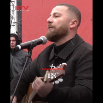 Lyrical Son me plot emocione këndon live për UÇK-në