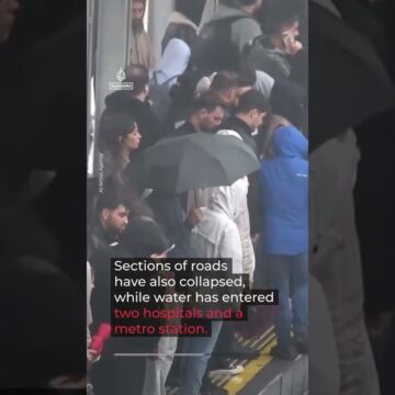 Istanbul floods leave residents stranded | AJ #shorts
