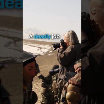 1793371013_maxresdefault.jpg Would you risk your life for your job? | DW Documentary